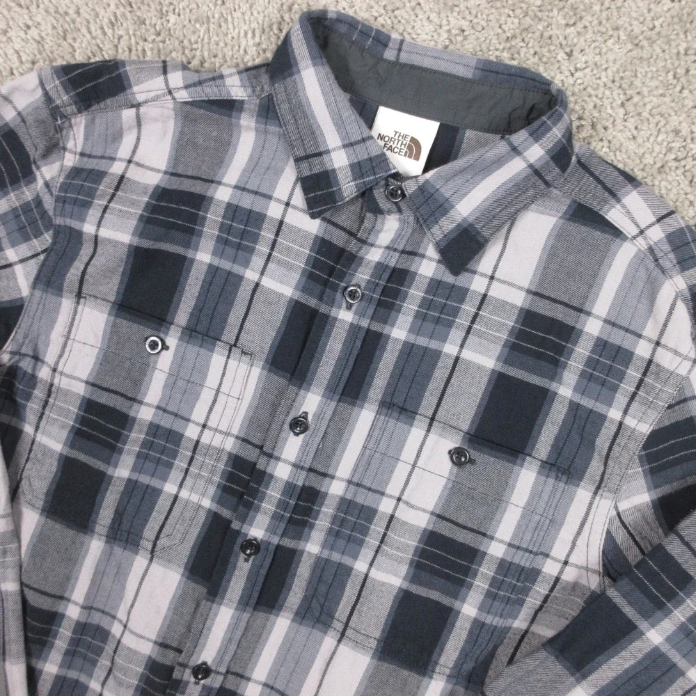 The North Face Shirt Mens Small Black‎ Gray Twill Flannel Pockets Work Button Up